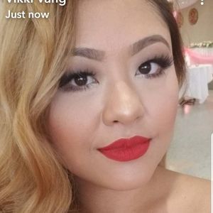 Meet your Posher, Vikki